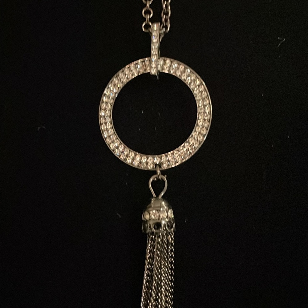 Elegant Silver Pendant Necklace
